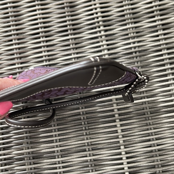 Coach wristlet - Picture 9 of 9
